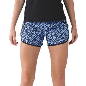 Lululemon Tracker Shorts Womens 8 Blue Black Mid Rise 4" Inseam Ace Spot Running